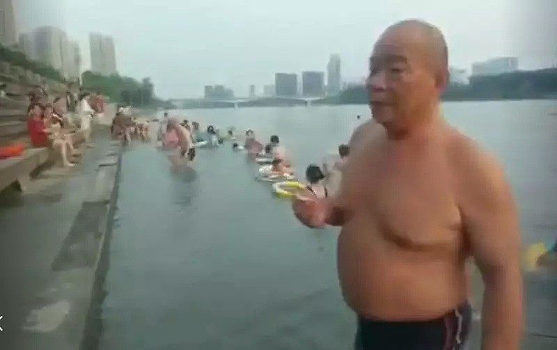 监控拍下医院惊恐一幕，却让无数人点赞……（视频/组图） - 6