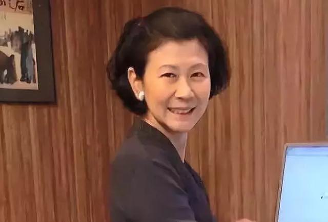 史上最惨豪门婚姻：相守20年，助李嘉诚成为首富，却离奇死亡