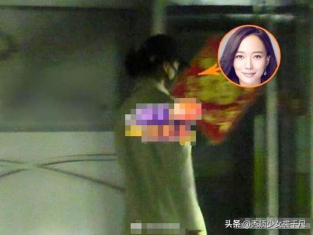 35岁王珞丹被曝夜会神秘男子，二人包场看电影疑似恋情曝光