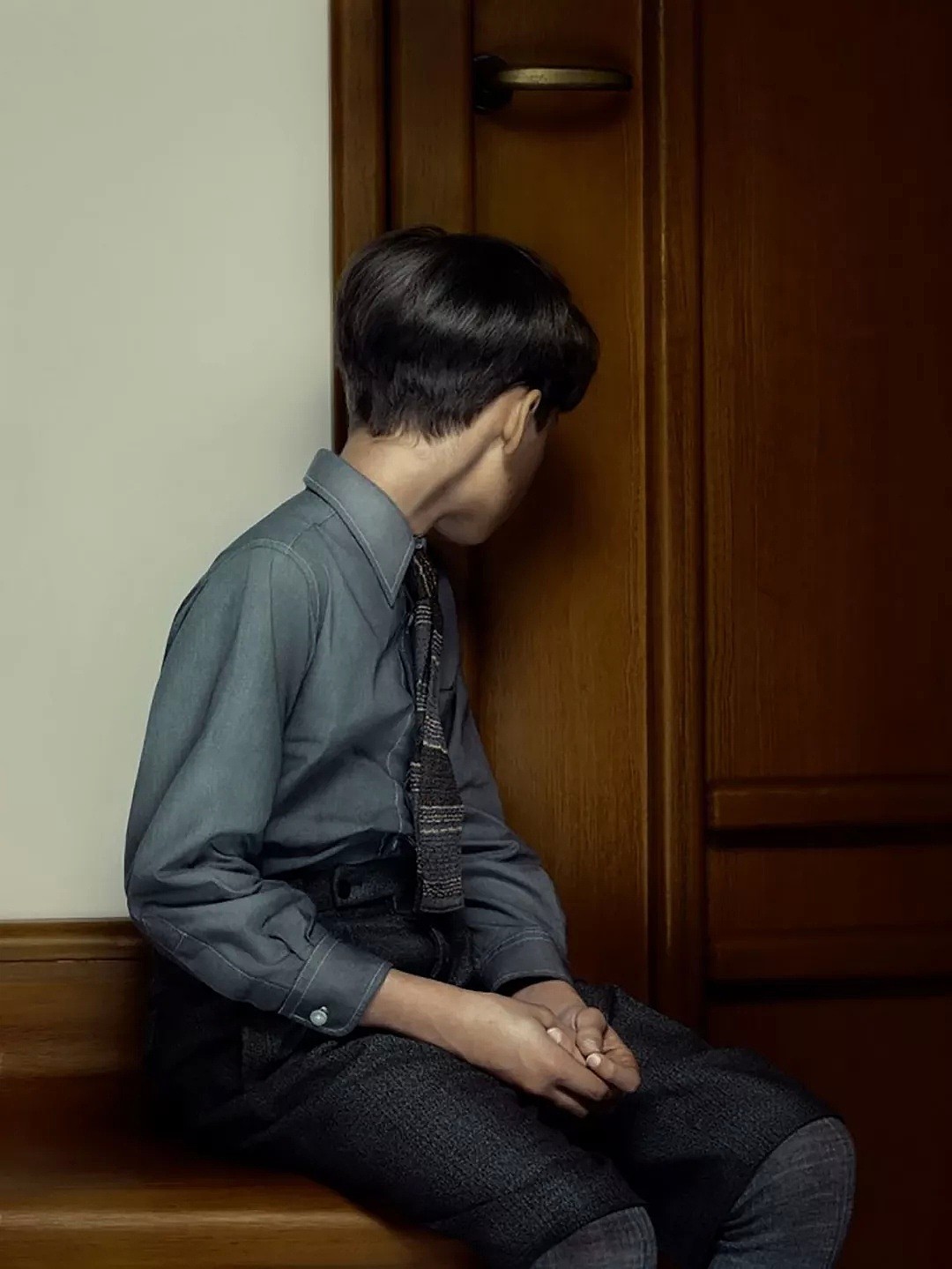 这位情色摄影大师来中国了：人性的脆弱最吸引我（视频/组图） - 45