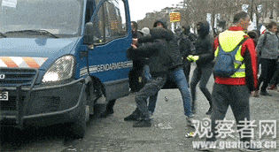 巴黎街头火光冲天：万人打砸抢 香榭丽舍变战场（视频/组图） - 13