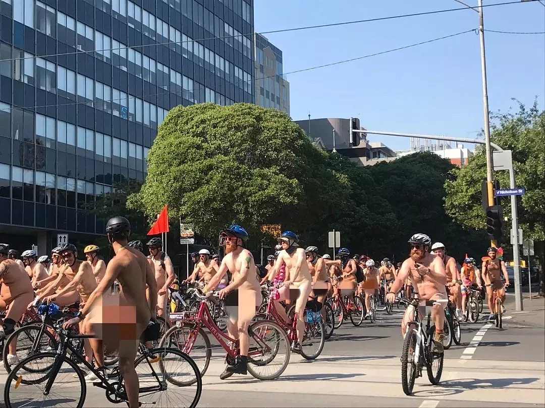 【多图实拍】百人“裸体”在墨尔本City骑单车！放飞啦，墨尔本 - 3