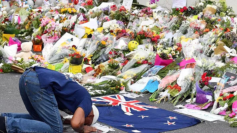 别看负面信息了！澳洲主要通讯商屏蔽含新西兰恐袭的论坛网站！ - 3