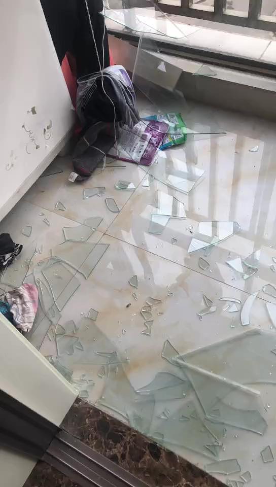 江苏盐城化工厂爆炸 附近居民家中玻璃被震碎