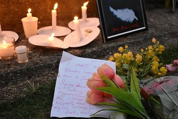 天佑新西兰：4000多奥克兰人汇聚哀悼现场，用爱泯灭仇恨（组图） - 18