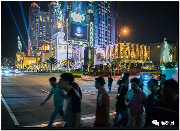 毫无疑问！论全球市容招牌设计水平，上海常德路最美！（组图） - 17