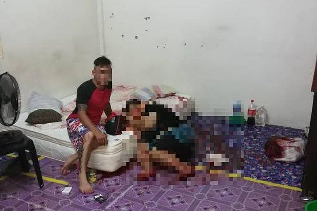 马来西亚女子遇丈夫出轨，假意同意三人和平共处借机刺伤小三