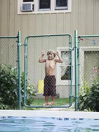 维州新法实施！今年起，后院泳池将强制登记检查，25名儿童因它身亡！ - 10