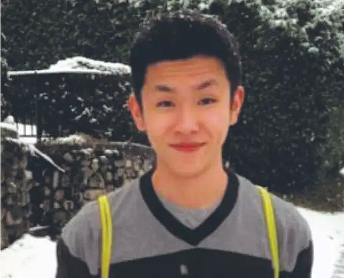 震惊！杀死自己母亲和弟弟，22岁华人男子开车带着尸体，公路上撞墙自杀！（组图） - 9