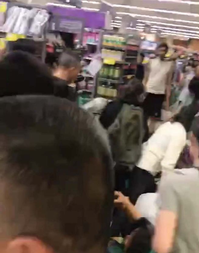 澳媒头条曝光视频！澳洲超市里的这群中国人，你们怎样才肯收手？（视频/组图） - 13
