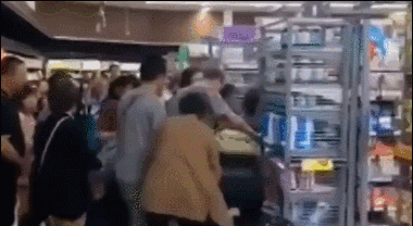 澳媒头条曝光视频！澳洲超市里的这群中国人，你们怎样才肯收手？（视频/组图） - 18