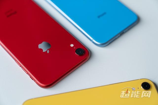 2名中国留学生被FBI调查：用3000多部假iPhone更换苹果真机