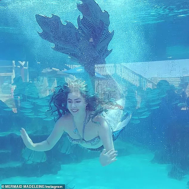小时候梦想成为一条小美人鱼，如今澳洲女孩真的在水里自由翩跹... - 6