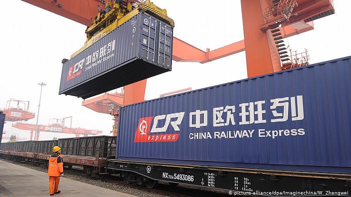 China Railway Express (picture-alliance/dpa/Imaginechina/W. Zhengwei)