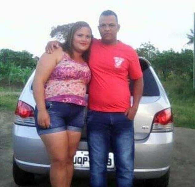 巴西女子出轨被发现遭丈夫暴打，女儿上前阻拦父亲两枪将其毙命
