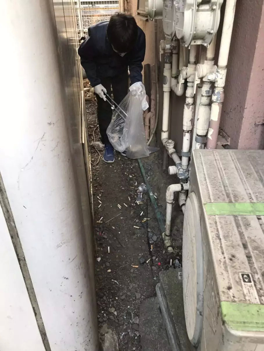 在日本捡垃圾的中国姑娘，被雅虎、NHK争相报道：你们弯下了腰，挺起的却是中国脊梁 - 21