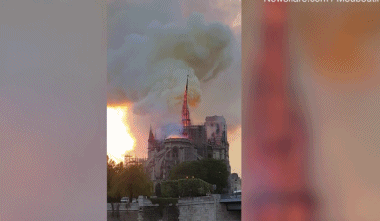 巴黎圣母院失火，有人嘲讽有人痛心，只是人类的文明又丢失了一段…（视频/组图） - 13