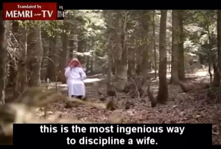 教男人如何殴打惩罚妻子，这个视频引起争议无数…（视频/组图） - 9