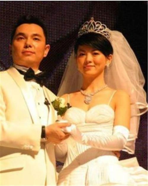 李湘前夫李厚霖近照曝光，当年和李湘认识33天就闪婚，现在低调做公益