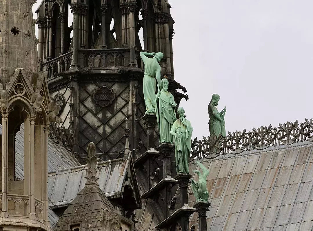 巴黎圣母院要换新尖塔？法国人率先贡献一波沙雕设计……（视频/组图） - 17