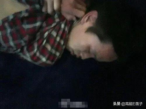 景甜被男粉丝多次强行摸手，他是不是三年前袭击过刘亦菲？