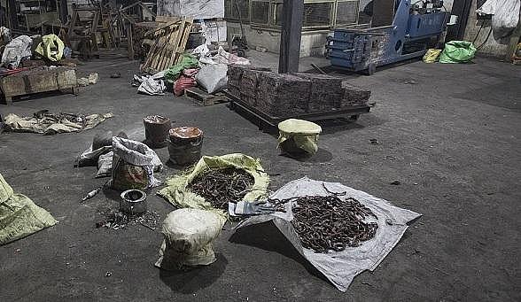 斯里兰卡袭击者的工厂曝光：曾制作炸弹背心