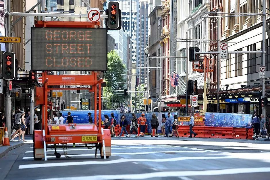 注意！今天悉尼CBD封路，双倍扣分，超市关门！万人挤爆街头，出行必看（组图） - 8
