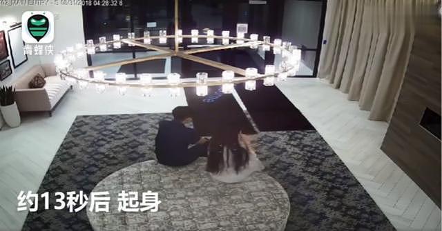 疑似刘强东案最新视频曝光，女生的一个动作引起所有人注意 网友：瓜里有瓜