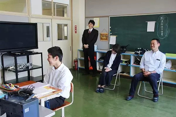 日本再现“专为一个人而设的学校”！全校仅5名老师、1名学生！（组图） - 31