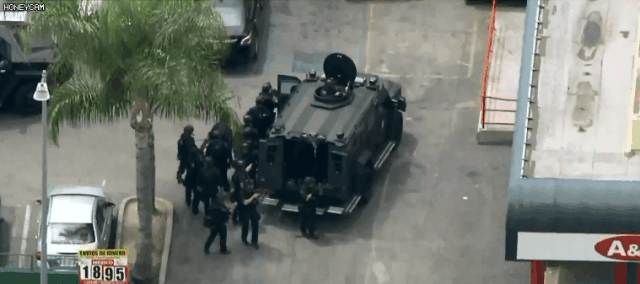 韩国城重大警匪对峙！特警装甲车封锁现场4小时（组图） - 2