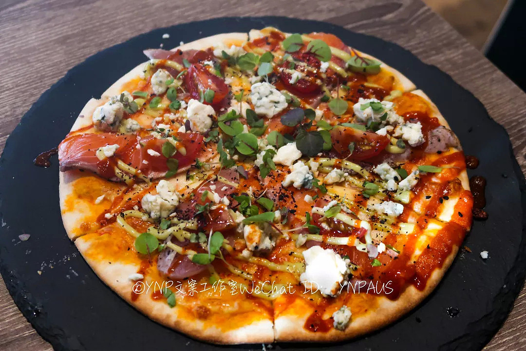 生鱼片Pizza，龙虾热狗，和牛寿司Taco卷 || 测评：由墨尔本开来悉尼的超火Fusion餐厅! - 63