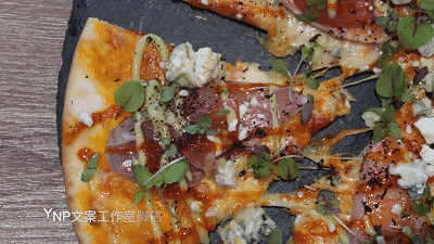 生鱼片Pizza，龙虾热狗，和牛寿司Taco卷 || 测评：由墨尔本开来悉尼的超火Fusion餐厅! - 67
