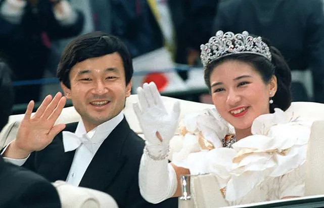 日本天皇退位，但日本皇室女性的相同命运，却一代代传了下来... - 23