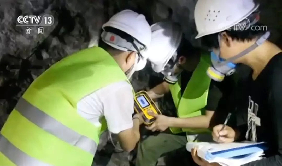 全世界罕见！中缅在建隧道里居然有8种毒气（视频/组图） - 6