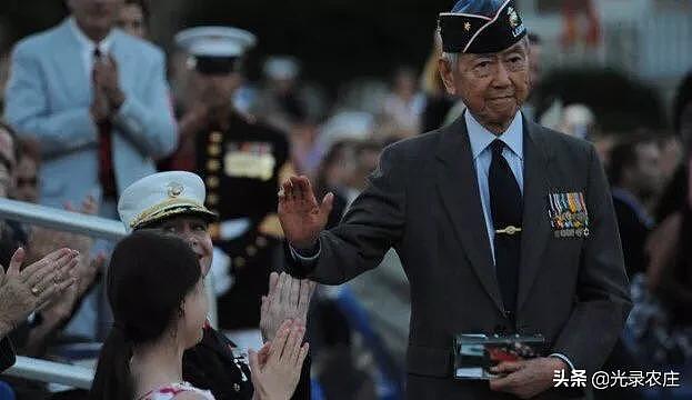 美籍华裔海军少校吕超然去世，引发华人圈热议：实在是太解气了（组图） - 5