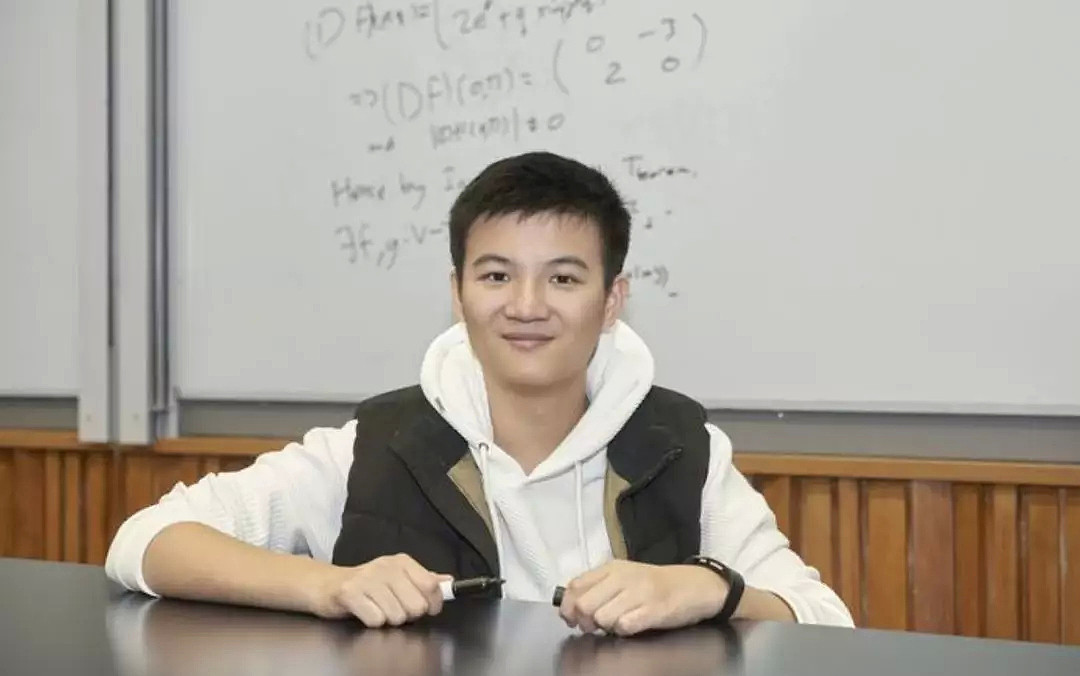 华裔神童成新西兰最年轻大学生，仍要妈妈陪上学（组图） - 5