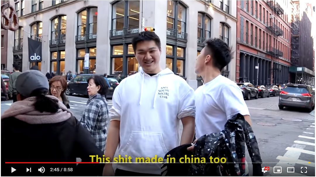 在美国街头卖假Bape，用中国人身份做低素质的事，这个华裔YouTuber引众怒（组图） - 14