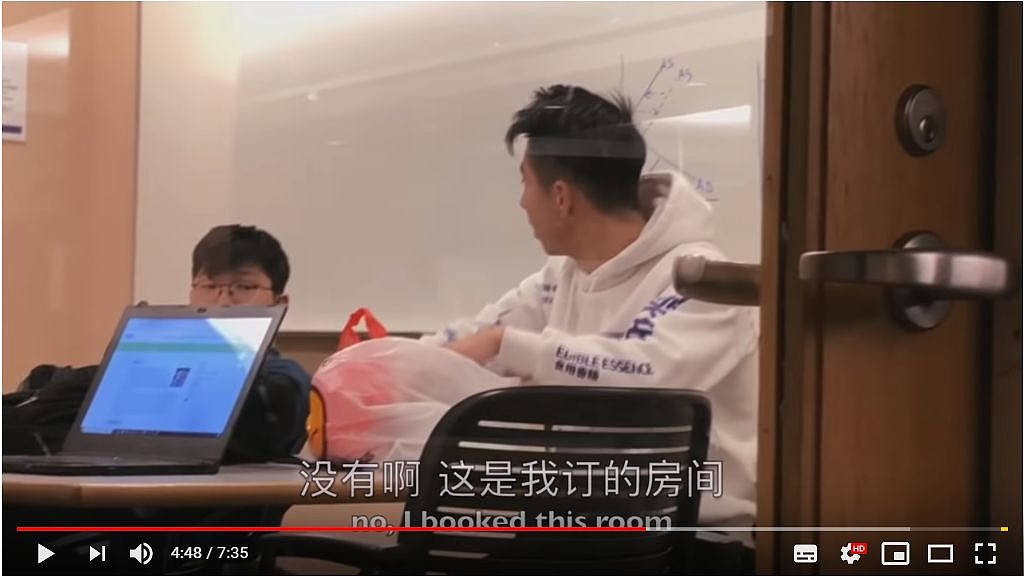 在美国街头卖假Bape，用中国人身份做低素质的事，这个华裔YouTuber引众怒（组图） - 24