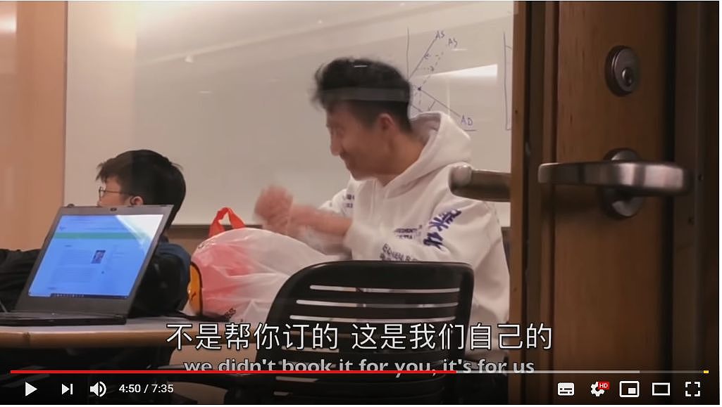 在美国街头卖假Bape，用中国人身份做低素质的事，这个华裔YouTuber引众怒（组图） - 25