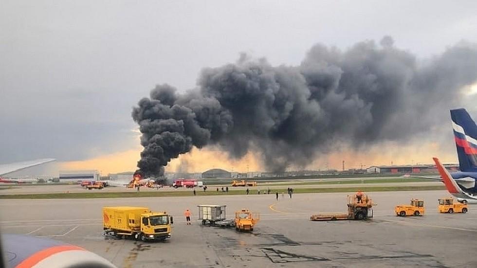 俄客机起火致41死 遇难者家属将获10万元补偿（组图） - 3