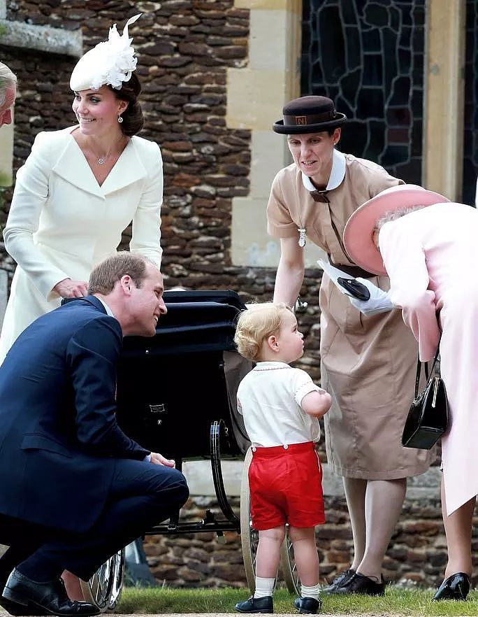 英国王室第一个混血男婴诞生！哈里王子一高兴被打脸？皇室育儿秘密公开（组图） - 40