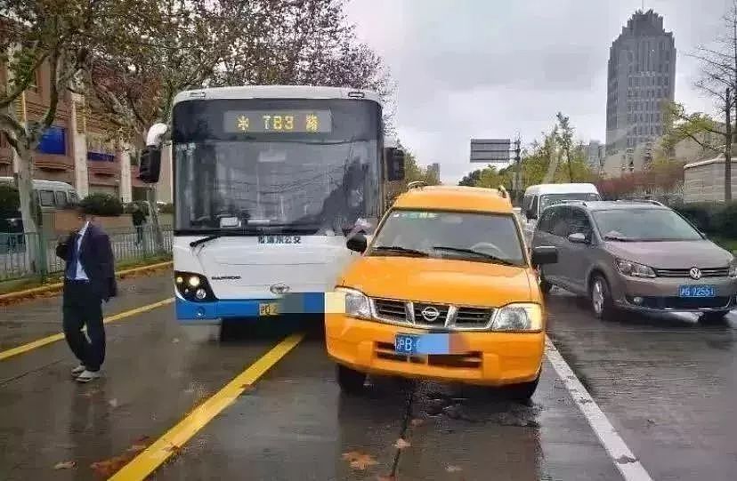 去年抢夺公交车方向盘的女乘客，被取消落户上海！（组图） - 1