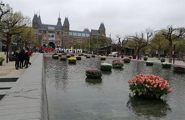 游客太多！荷兰将停止推广旅游业，计划限制外国游客数量