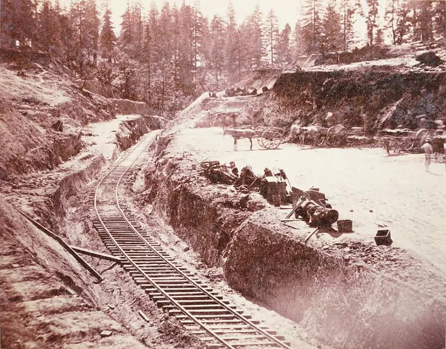 不容忘却！150年前美国这条铁路，由华工血汗筑成（组图） - 2