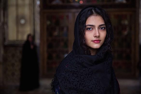伊朗少女
