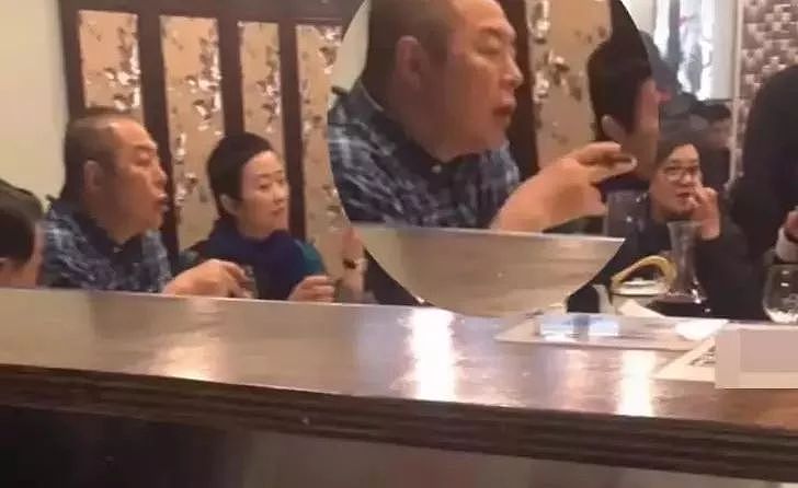 网友在澳洲偶遇铁三角！张铁林神秘富婆女友曝光，长得也太像许晴了（组图） - 3