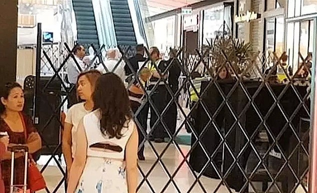 墨尔本东南区购物中心爆发大规模斗殴！30人混战，2人被捅伤！被评为“最危险商场” - 20