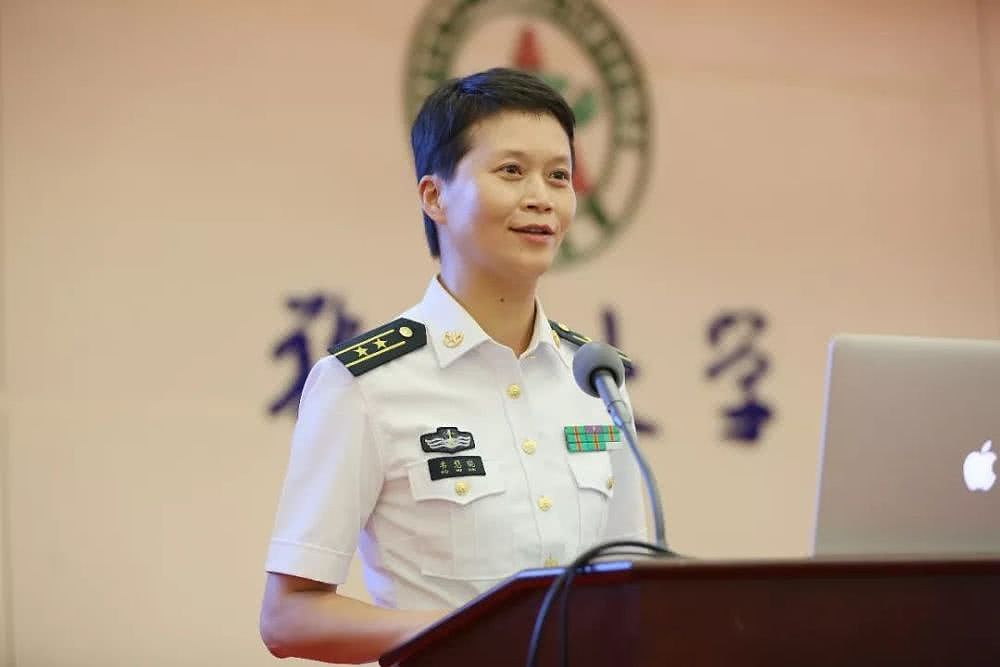 中国首位女舰长：从华为高管到环球小姐，将半世人生活成三段传奇（组图） - 19
