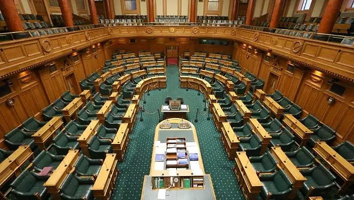 新西兰国会曝出大丑闻：藏着强奸犯，还长期存在霸凌、性骚扰（组图） - 9