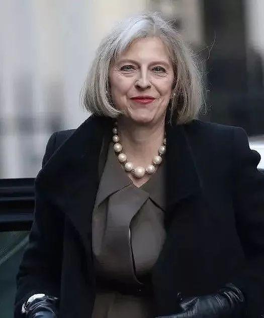 梅姨明天辞职，英国史上在任最短首相将诞生